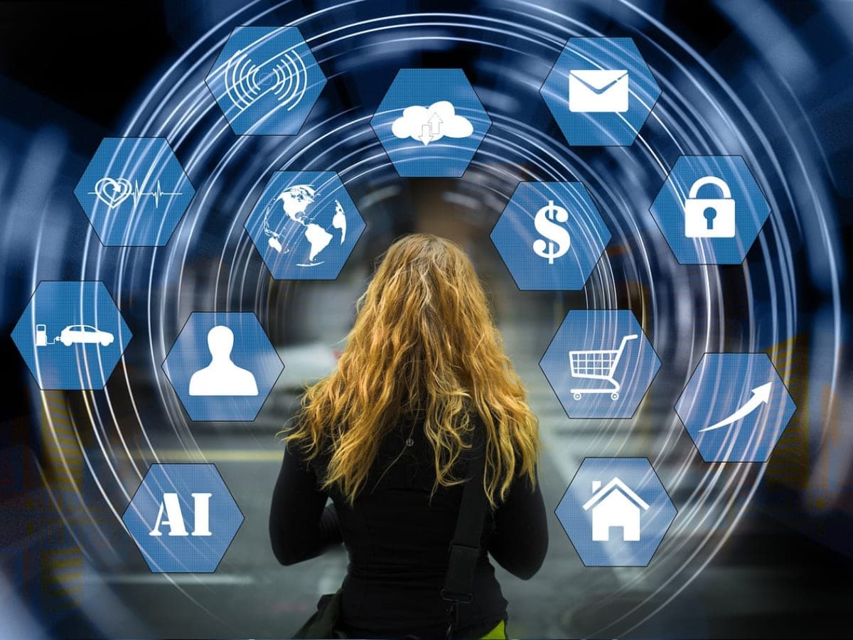 چگونه از هوش مصنوعی برای افزایش فروش اینترنتی استفاده کنیم؟